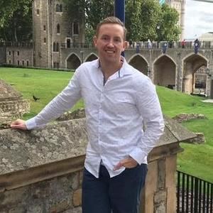 Meet your Posher, Carlton